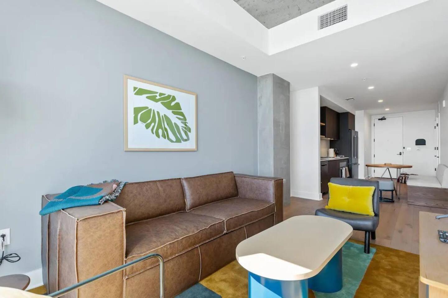 Modern 1Br Condo On Rainey St With Pool And Views Austin Eksteriør bilde