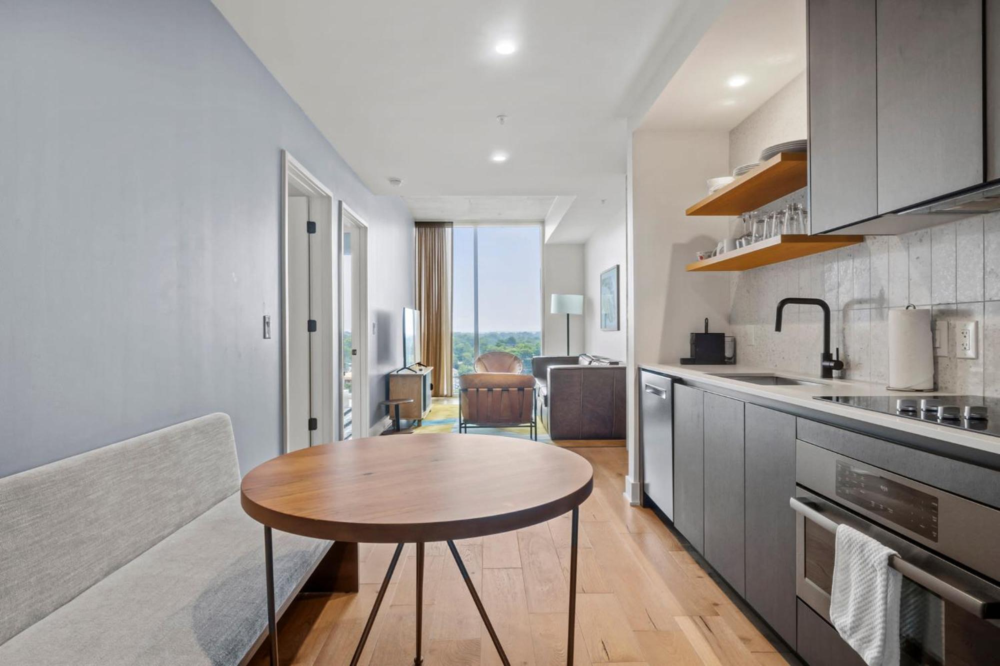 Modern 1Br Condo On Rainey St With Pool And Views Austin Eksteriør bilde